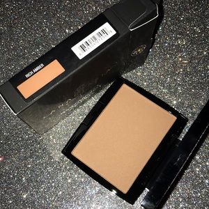 Anastasia Beverly Hills bronzer (rich amber)